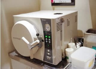 滅菌器です。院内感染予防も行っています。