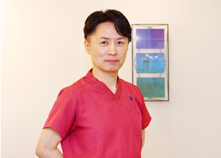 岩本歯科医院 税田　壽一 院長 歯科医師 男性