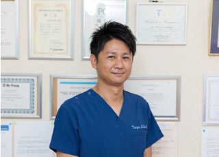 鳥越歯科医院 鳥越 泰輝 院長 歯科医師 男性