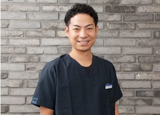 あだちツインズ歯科クリニック 楽々園 安達 真 院長 歯科医師 男性