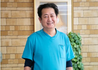 岡田歯科医院 岡田 喜明 院長 歯科医師 男性
