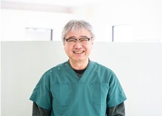 ファミリー歯科クリニック 日高　朗 院長 歯科医師 男性