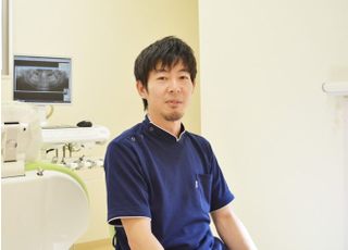 宮里歯科医院 宮里 幸祐（Kosuke Miyazato） 院長 歯科医師 男性