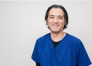 あいおい歯科・インプラント矯正クリニック 古野　義之（Yoshiyuki Furuno） 院長 歯科医師 男性