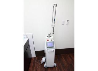 レーザー治療器です。