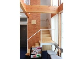 2階にも個室の診療室を備えております。