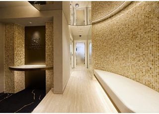 8階待合スペースです。