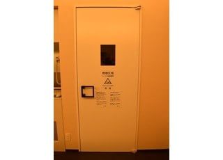 レントゲンルームでお写真をお撮りします。