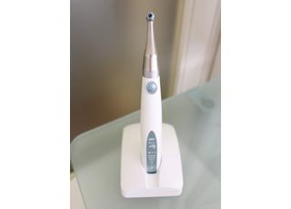 歯面研磨をするための器具です。