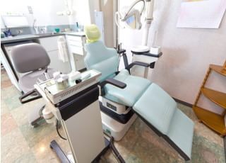 他の患者様が気にならないように、診療スペースは半個室になっています。