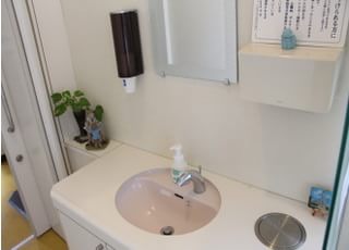 お化粧直しやブラッシングをする際にご利用ください。