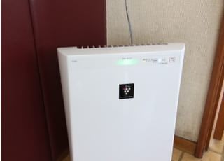 空気清浄器で院内の環境を清潔にしております。