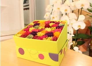 カウンターにもちょっとしたこだわりをおいてます。