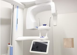 より詳細に口腔内を診るためCTを導入しています。