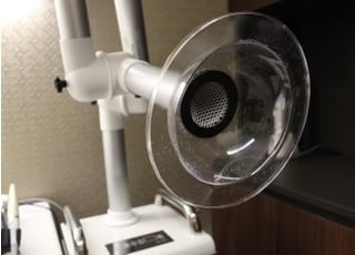 衛生面に配慮して、口腔外バキュームを導入しています。