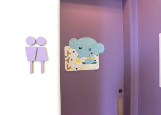 お子さま用のお手洗いです。