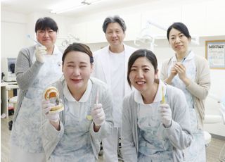 患者さまが健康なお口元を維持できるようにサポートいたしますので些細なことも気兼ねなくご相談ください。