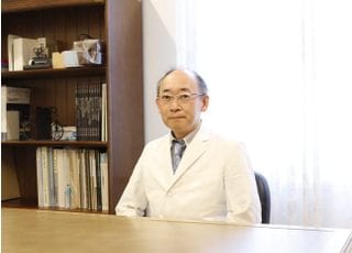 みつばやし歯科・矯正歯科クリニック 三林　栄吾 院長 歯科医師 男性