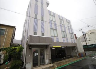 みつばやし歯科・矯正歯科クリニックは豊明市新田町子持松11-10にあります。
