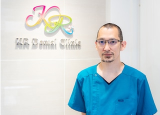 KR Dental Clinic　金沢文庫 山本　和典 院長 歯科医師 男性