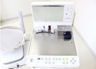 診察台は、整理整頓・清潔を心がけております。