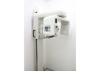 レントゲン検査により、歯の状態を確認します。