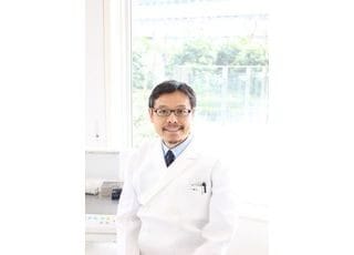 芝パークタワーデンタルクリニックの院長です。お口のことでお悩みのある方は、ぜひ一度ご相談ください。