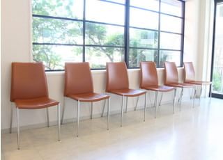 リラックスできる待合室になっております