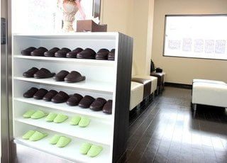 スリッパをご用意しています。