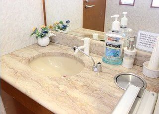 診療前後のブラッシングやお化粧直しにご利用下さい。