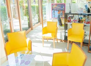 待合席もソーシャルディスタンスを保っております。