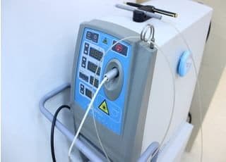 レーザーを使ったホワイトニングを行います。