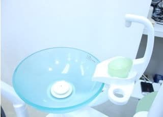 こちらで口をすすいでください。