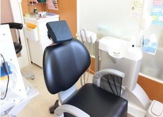 清潔感のある診療チェアです。
