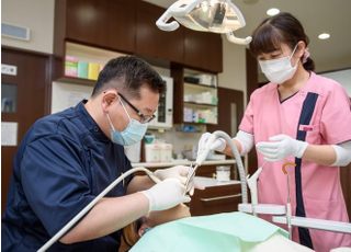 患者さまのお口の中で悪い所はすべて治療します。