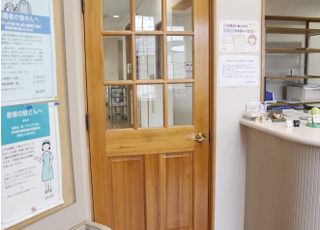 診療室の入り口はこちらです。