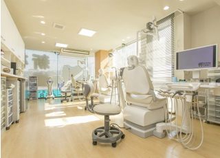 こちらの診療チェアに座っていただき治療を行います。