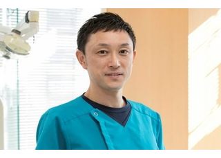 新松戸歯科 鈴木 崇（Takashi Suzuki） 院長 歯科医師 男性