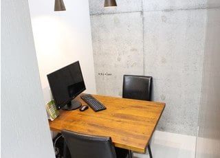 カウンセリングルームでは、治療の説明や相談をさせて頂いております。