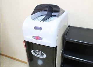 院内には殺菌スリッパがございます。