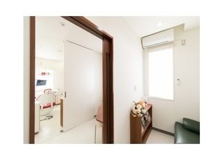 個室の診療室をご用意しております。