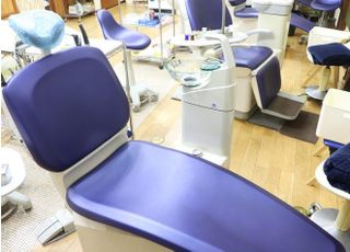 診察台です。緊張するかもしれませんが、何でもお話しください。