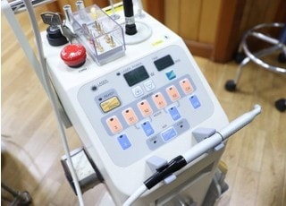 レーザー治療機器です。