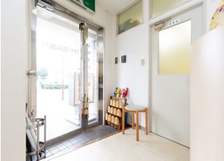 リサ歯科医院（東新宿駅）