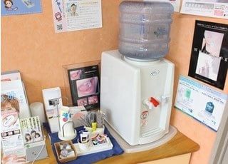 ウォーターサーバーを設置していますのでご利用ください。