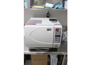 滅菌器を導入しております。