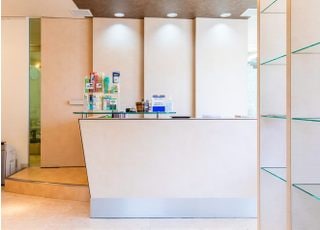 新越谷歯科クリニック（埼玉県越谷市南越谷4-11-4）