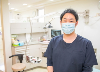 西田歯科医院（豊中市） 西田　尚敬 副院長 歯科医師 男性