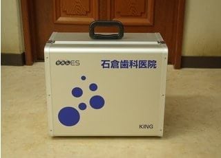 訪問歯科診療用の器具セットです。