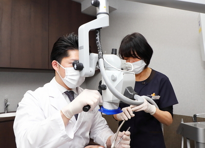 歯科用CTを活用し、状態を的確に把握した上で親知らずの抜歯を行います